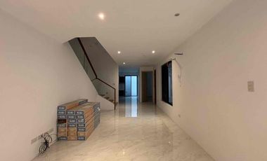 5 Bedrooms For Sale at BF Homes Parañaque