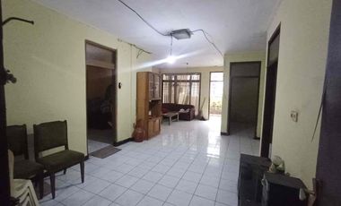 Dikontrakan rumah 2 lantai di komolek sukaasih harga murah