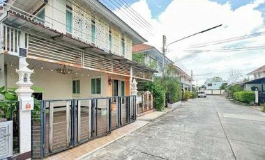 Two-storey detached house for sale near the city in San Sai District. The project is located on the Outer Ring Road 3, opposite HomePro San Sai.