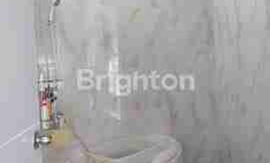 DIJUAL RUMAH MEWAH FULLFURNISH TENGAH KOTA BERNUANSA MINIMALIS LOKASI DALAM PERUMAHAN DAUN VILAGE AMAN NYAMAN HARGA NEGO