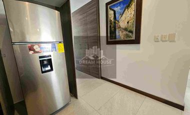 A solo 2 minutos del Scala Shopping y el Paseo San Francisco luz natural en todas sus areas ,seguridad 24/7 y una considerable area con mas de 90m2 para ampliar el departamento a tu gusto.