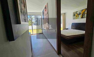 A solo 2 minutos del Scala Shopping y el Paseo San Francisco luz natural en todas sus areas ,seguridad 24/7 y una considerable area con mas de 90m2 para ampliar el departamento a tu gusto.