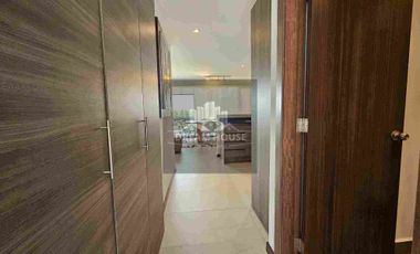 A solo 2 minutos del Scala Shopping y el Paseo San Francisco luz natural en todas sus areas ,seguridad 24/7 y una considerable area con mas de 90m2 para ampliar el departamento a tu gusto.