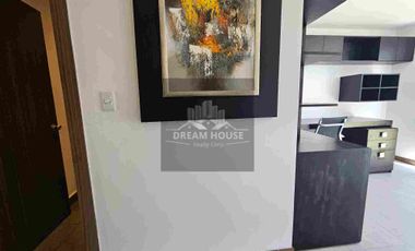 A solo 2 minutos del Scala Shopping y el Paseo San Francisco luz natural en todas sus areas ,seguridad 24/7 y una considerable area con mas de 90m2 para ampliar el departamento a tu gusto.