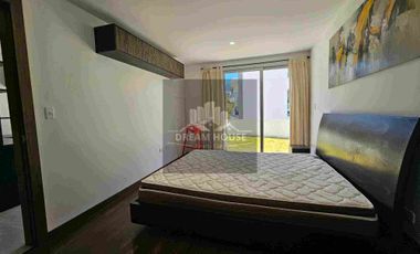 A solo 2 minutos del Scala Shopping y el Paseo San Francisco luz natural en todas sus areas ,seguridad 24/7 y una considerable area con mas de 90m2 para ampliar el departamento a tu gusto.