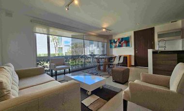 A solo 2 minutos del Scala Shopping y el Paseo San Francisco luz natural en todas sus areas ,seguridad 24/7 y una considerable area con mas de 90m2 para ampliar el departamento a tu gusto.