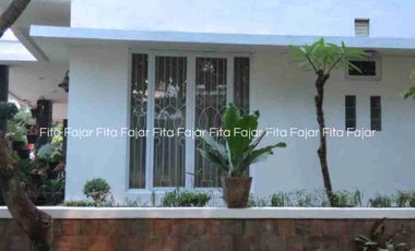 Disewakan Rumah Besar Murah Di Emerald Bintaro Jaya Sektor 9 Tangsel