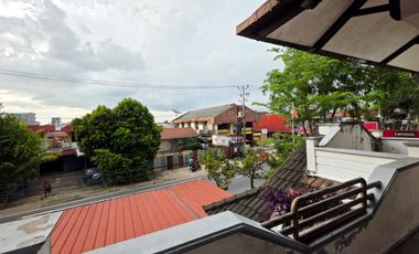 DISEWAKAN RUMAH FULLFURNISHED MEWAH DI JALAN JOHAR PONTIANAK KALIMANTAN BARAT