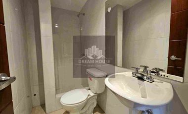 Gonzalez Suarez Amplio y luminoso departamento con seguridad sector financiero de Quito