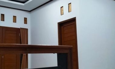 RUMAH MINIMALIS SIAP HUNI 4BR MODERN SEMI FURNISHED DENPASAR TIMUR