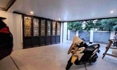 Jual Rumah American Classic Plus Kolam Renang Dalam Komplek Benda Jagakarsa