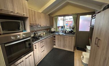 SE VENDE CASA EN LOS FRESNOS