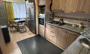 SE VENDE CASA EN LOS FRESNOS