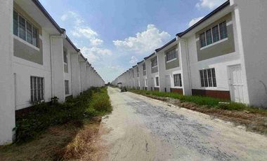 Affordable RFO townhouse in San Pablo Laguna