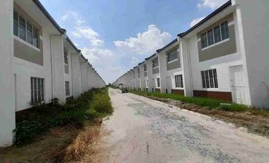 Affordable RFO townhouse in San Pablo Laguna