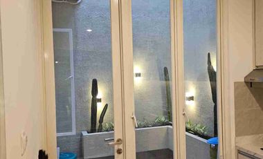 Rumah Citraland Greenlake Surabaya Barat