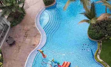 River Towers Samborondón departamento con hermosa vista a la avenida y al río.  Venta de oportunidad