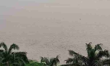 River Towers Samborondón departamento con hermosa vista a la avenida y al río.  Venta de oportunidad