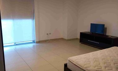 River Towers Samborondón departamento con hermosa vista a la avenida y al río.  Venta de oportunidad