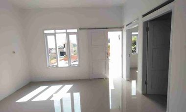 DI JUAL RUMAH SIAP HUNI 12 MENIT DARI JL RAYA CIBIRU