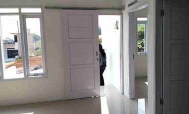 DI JUAL RUMAH SIAP HUNI 12 MENIT DARI JL RAYA CIBIRU
