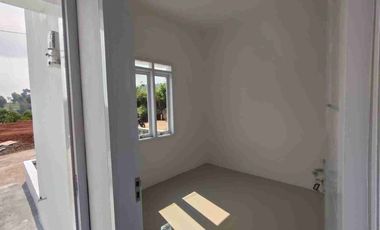 DI JUAL RUMAH SIAP HUNI 12 MENIT DARI JL RAYA CIBIRU