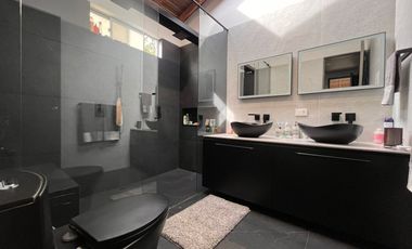 Casa en Venta en La Sebastina Envigado Antioquia