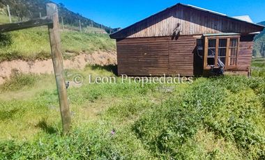 Leon Propiedades vende parcela con casa casi terminada en sector Cuyuncavi alto, Curacaví.