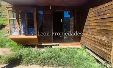 Leon Propiedades vende parcela con casa casi terminada en sector Cuyuncavi alto, Curacaví.