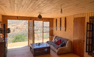 Leon Propiedades vende parcela con casa casi terminada en sector Cuyuncavi alto, Curacaví.