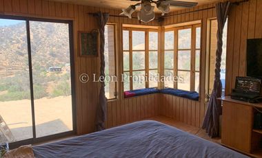 Leon Propiedades vende parcela con casa casi terminada en sector Cuyuncavi alto, Curacaví.