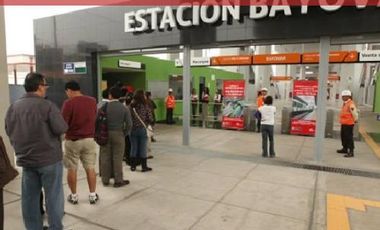 Se Vende Casa En 10 De Octubre San Juan De Lurigancho