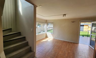 COYHAIQUE, ARRIENDO VIVIENDA DOS PISOS EN ZONA CENTRICA