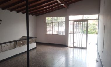 Casa Comercial en Arriendo en Estadio Laureles Medellin