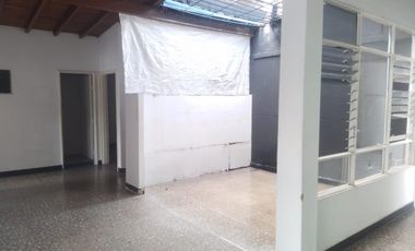 Casa Comercial en Arriendo en Estadio Laureles Medellin
