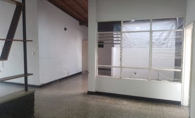 Casa Comercial en Arriendo en Estadio Laureles Medellin