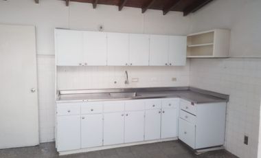 Casa Comercial en Arriendo en Estadio Laureles Medellin