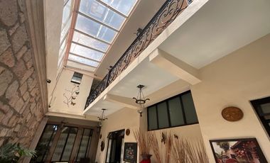 Se renta local comercial en el corazón del centro histórico Morelia a unos pasos de las tarascas