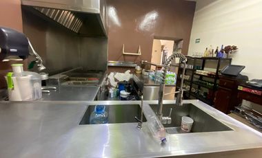 Se renta local comercial en el corazón del centro histórico Morelia a unos pasos de las tarascas