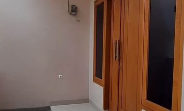Disewakan Rumah 2 Lantai Di Alinda Kota Bekasi