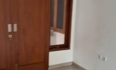 Disewakan Rumah 2 Lantai Di Alinda Kota Bekasi