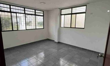 Se alquila Departamento en Kennedy