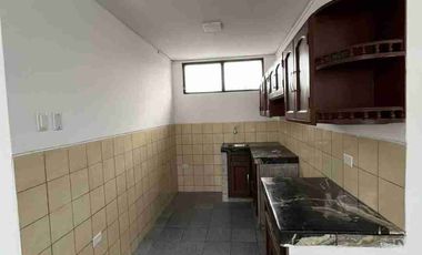 Se alquila Departamento en Kennedy