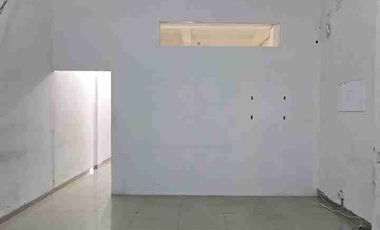 Ruko Lokasi Super Strategis Di Pinggir Jalan Raya Veteran, Tipes, Solo.