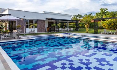 TE ALQUILO EXCLUSIVA FINCA EL COCORA EN IBAGUE INF AL3244258952 LOS ESPERAMOS VEN A DISFRUTAR.