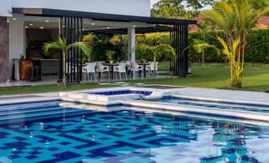 TE ALQUILO EXCLUSIVA FINCA EL COCORA EN IBAGUE INF AL3244258952 LOS ESPERAMOS VEN A DISFRUTAR.