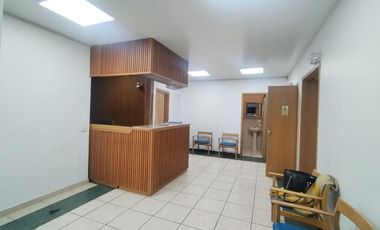 Consultorio medico en renta, sector La Pradera cerca de Clinica Pasteur
