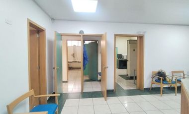 Consultorio medico en renta, sector La Pradera cerca de Clinica Pasteur