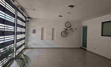 Casa remodelada, 4 recamas , Cumbres Élite sector villas