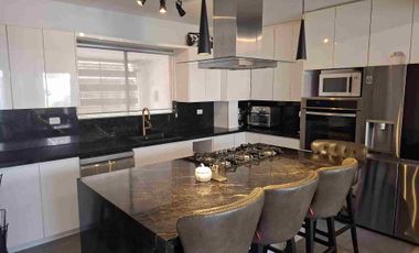 Casa remodelada, 4 recamas , Cumbres Élite sector villas